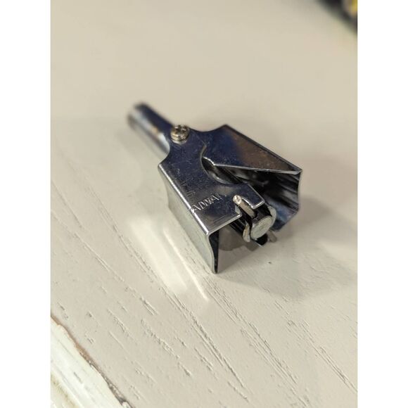 VINTAGE Chadwick Miller Rotary Nose Clipper! - Picture 10 of 14